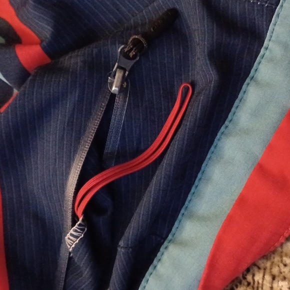 4/$60 Blue & Red Board Shorts - Size 30 - Picture 6 of 8